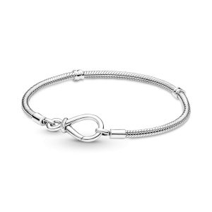 Pulsera Pandora Moments Nudo de Amor Infinito en Plata S925 Original